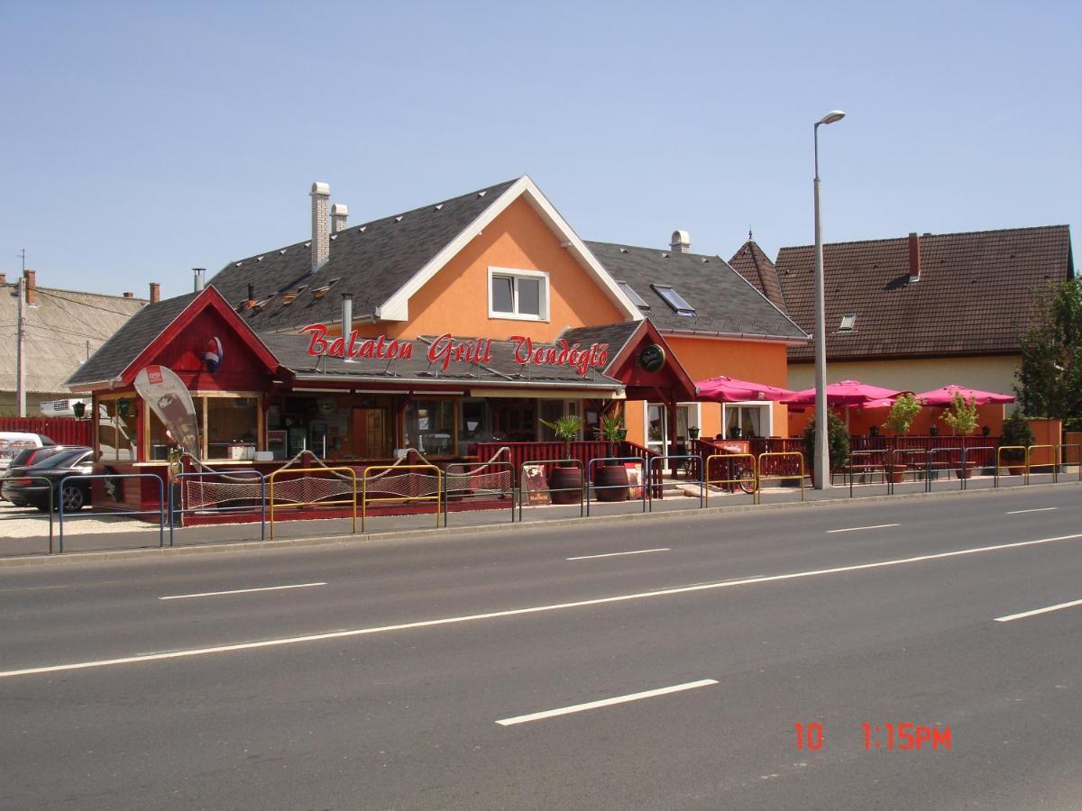 Balaton Grill Szallas 시오포크 외부 사진